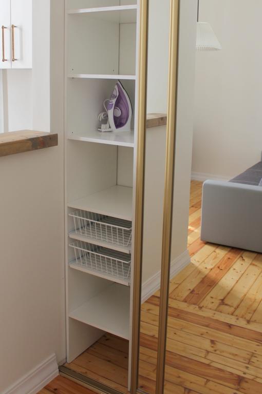 2 Room Apartment In Embasy Area Riga Buitenkant foto