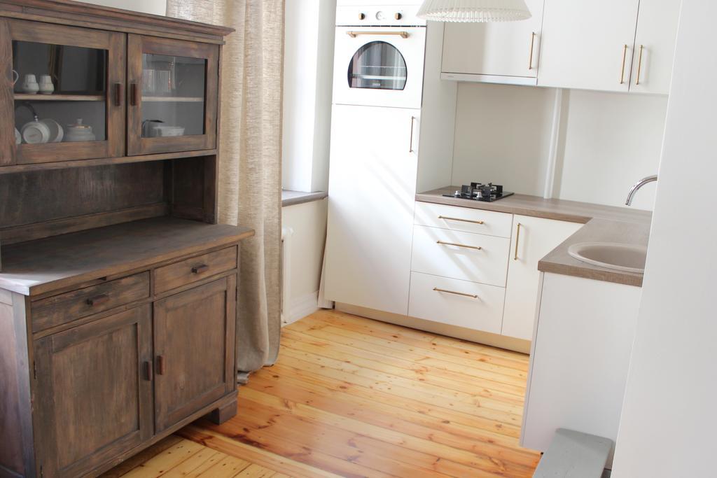 2 Room Apartment In Embasy Area Riga Buitenkant foto